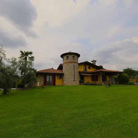 Cristina Villa Villa Pedergnano